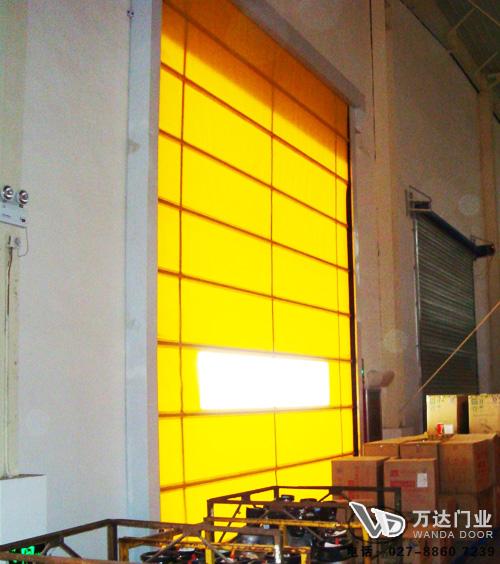 七里河工厂堆积门